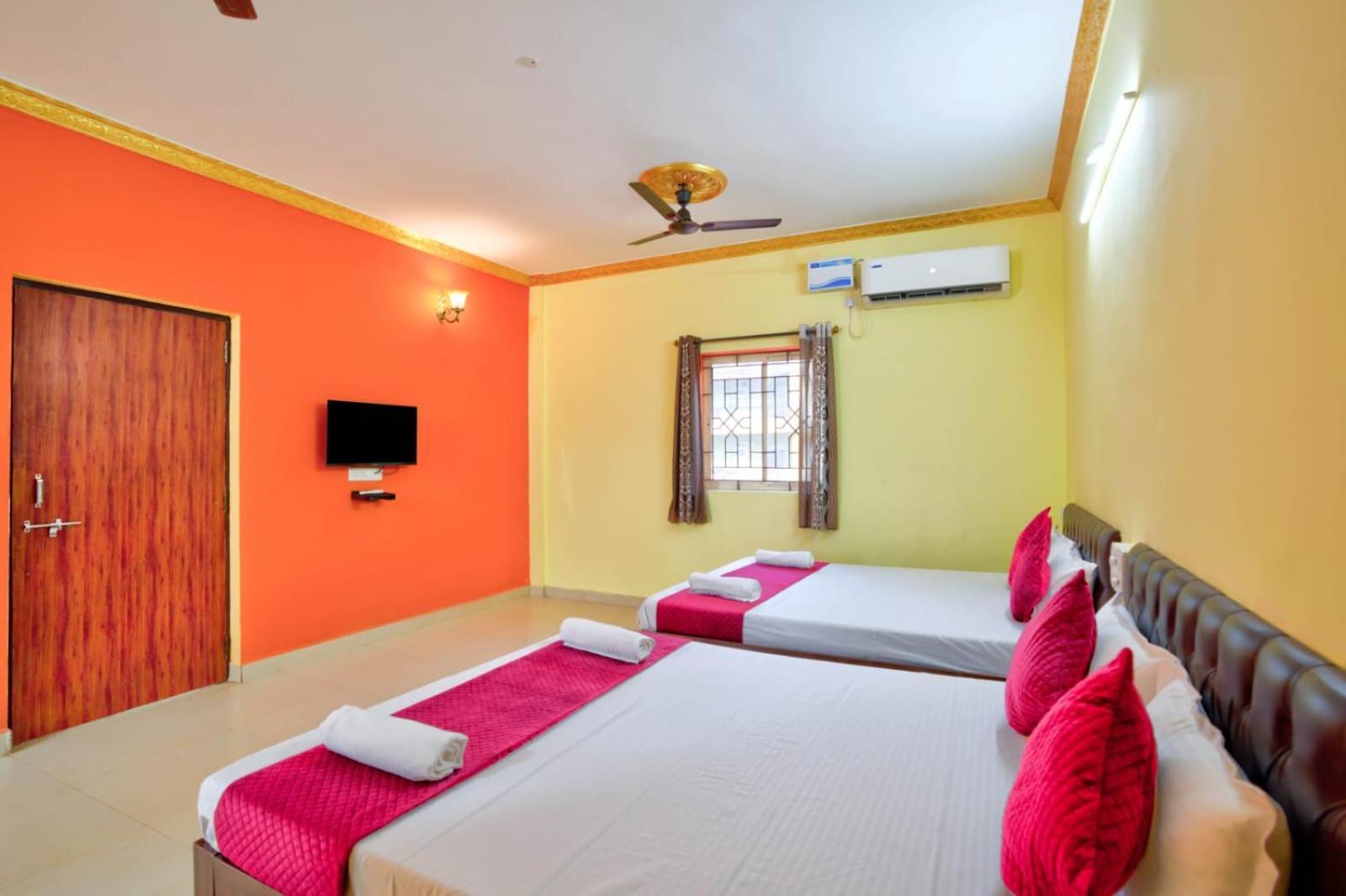 Hotel Savita Calangute Pokoj fotografie