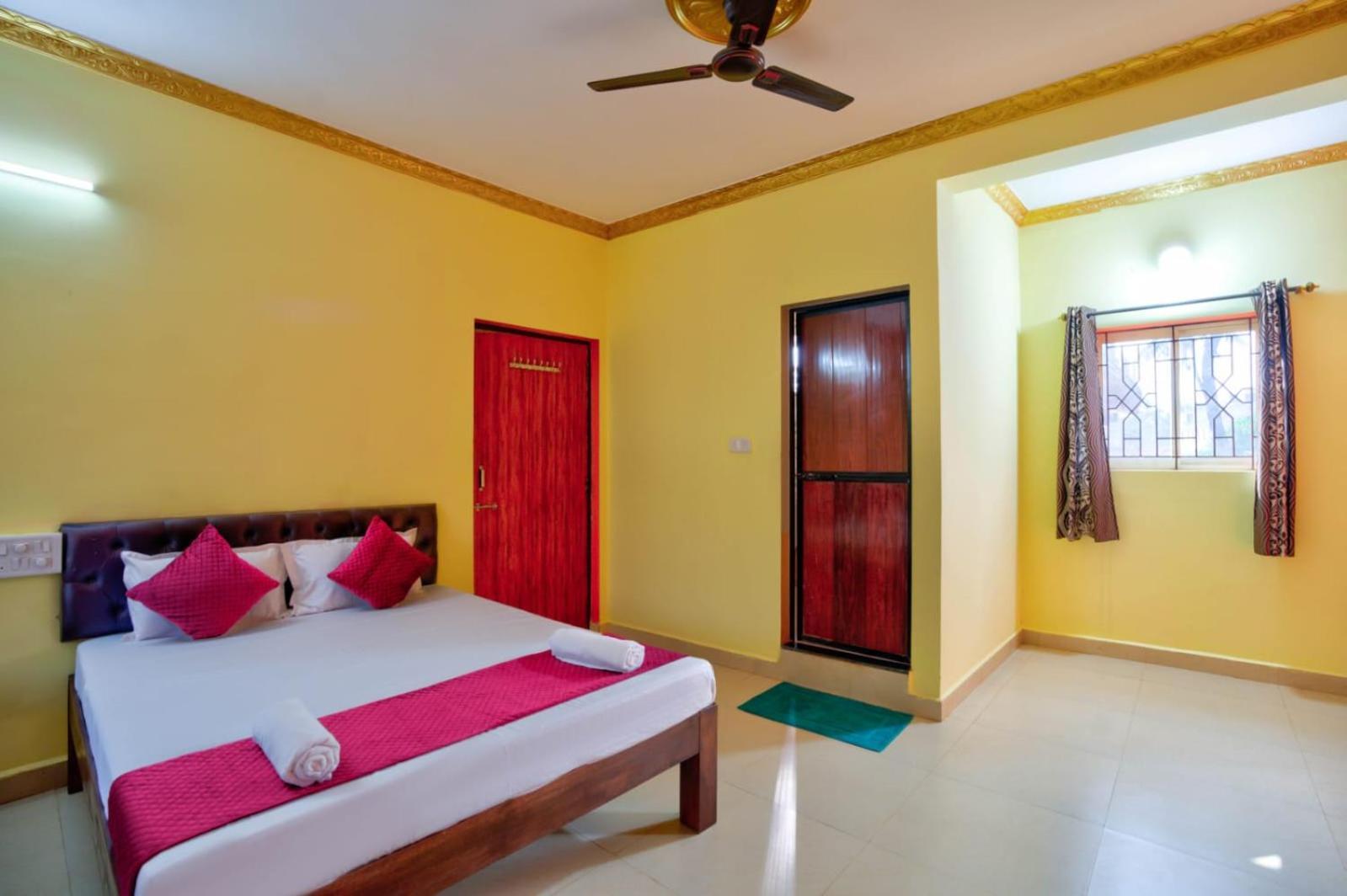 Hotel Savita Calangute Pokoj fotografie